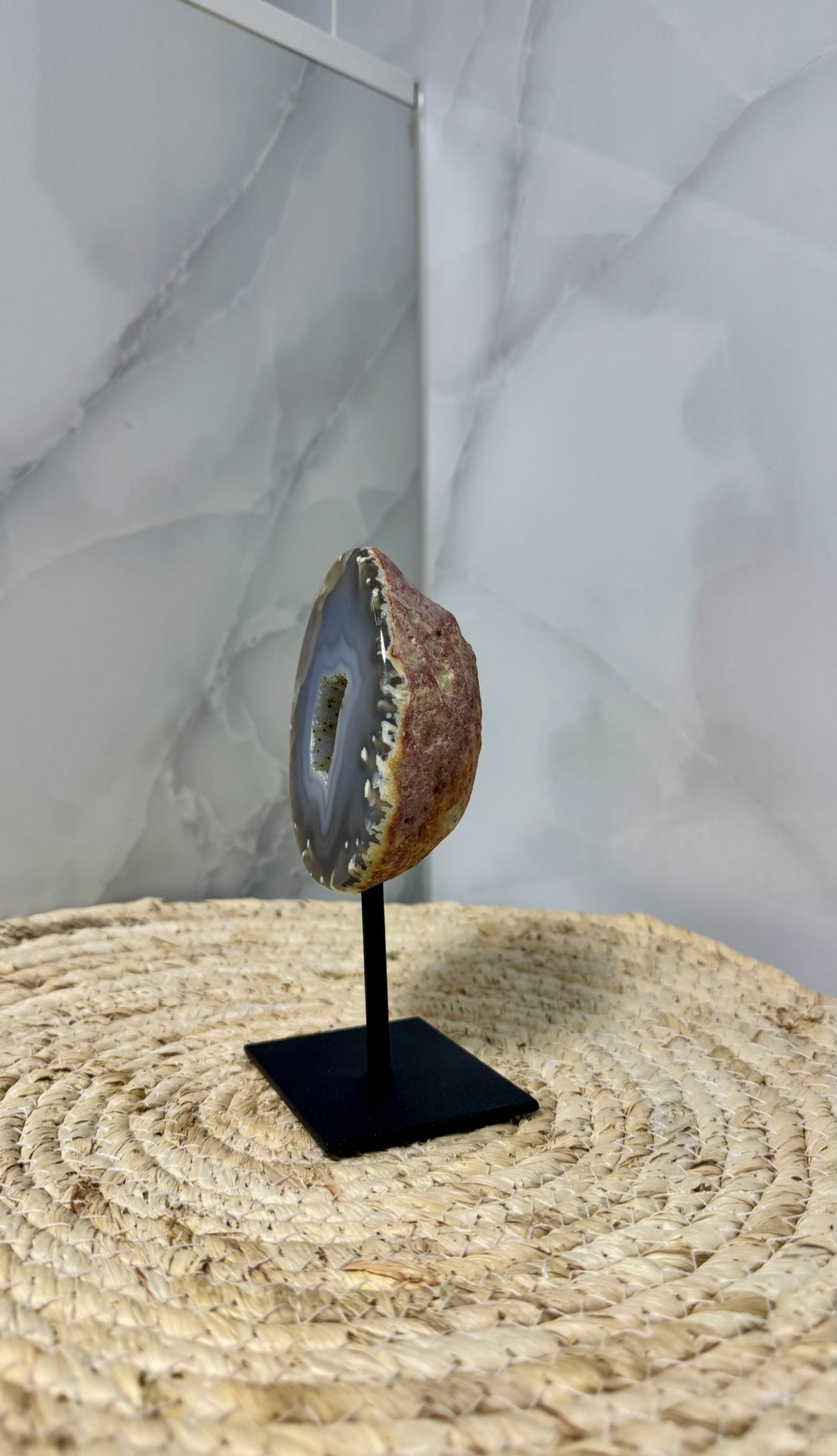 Agaat geode op standaard