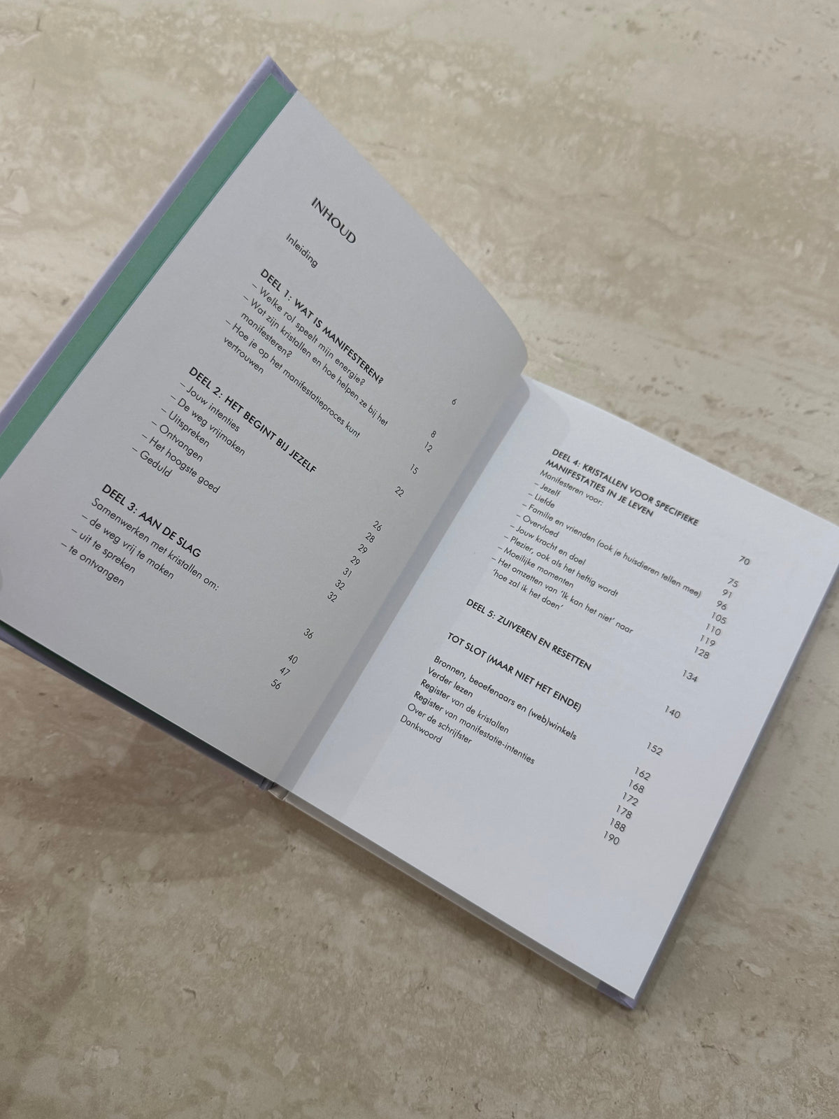 Boek: Manifesteren met Kristallen