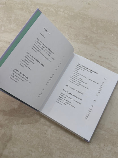 Boek: Manifesteren met Kristallen